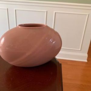 Art Deco Mauve 80s style vase